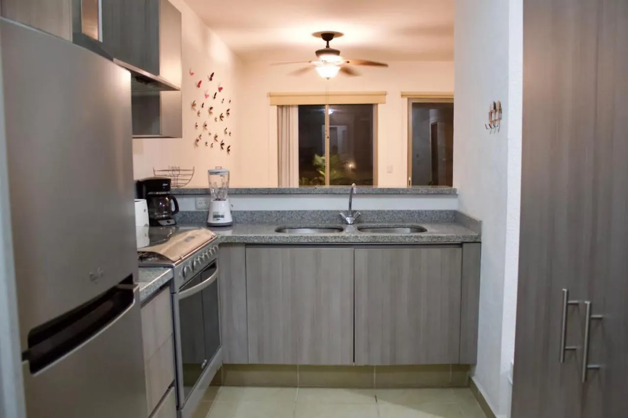 別荘 プレヤデルカーメン Residencial Bali Casa Mariposaヴィラ